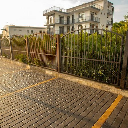 Hotel Pollux Batumi Exterior foto
