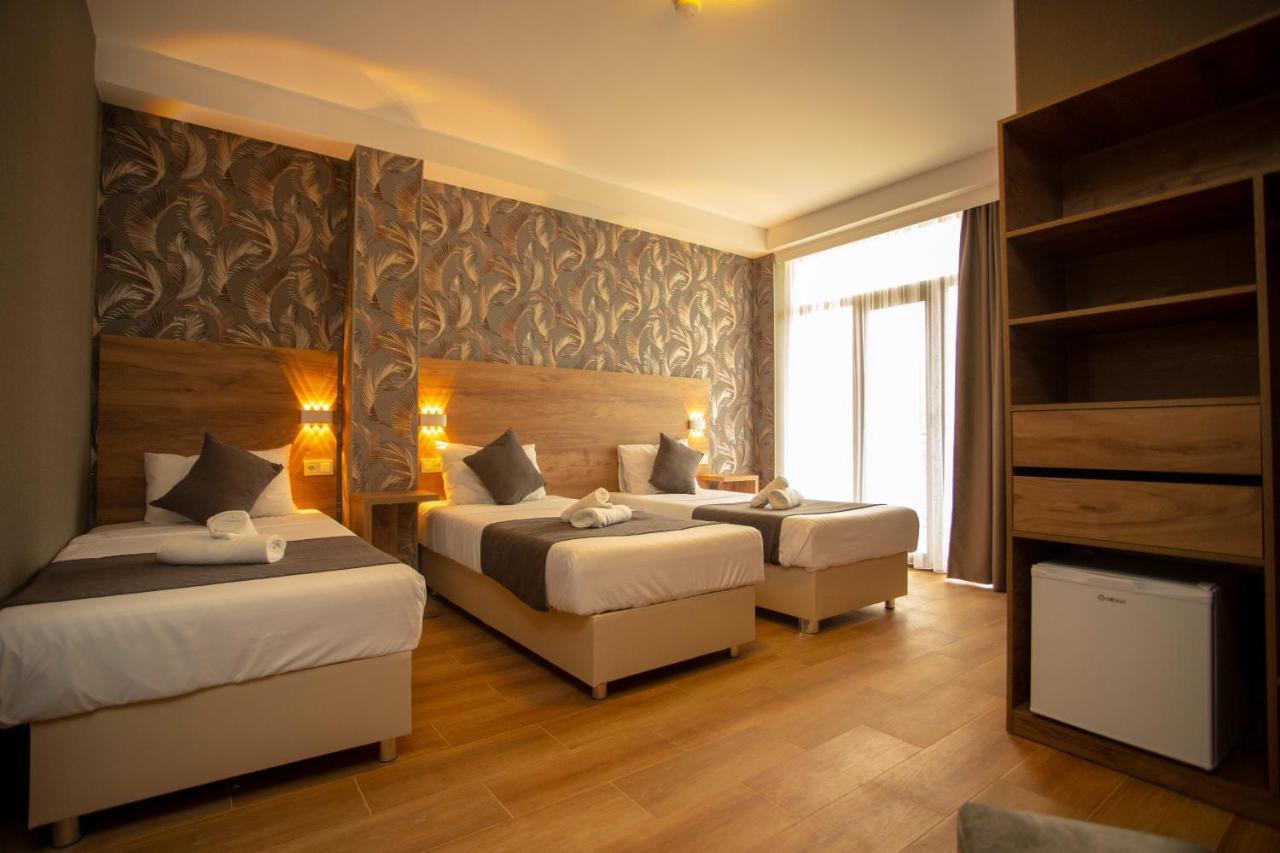 Hotel Pollux Batumi Exterior foto