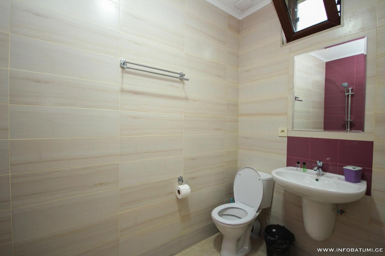 Hotel Pollux Batumi Exterior foto
